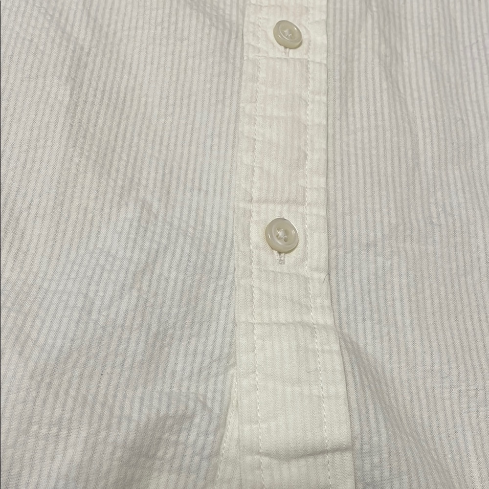J. Crew White Casual Button Down Shirt with Long Sleeves and Textured Weave - Picture 2 of 8
